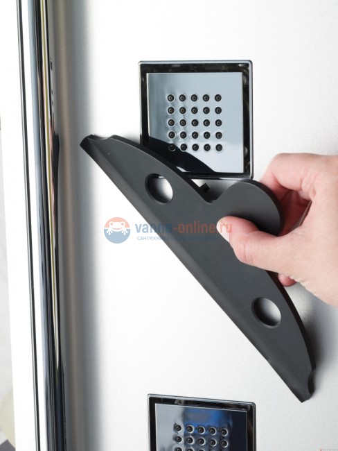 Душевая система Jacob Delafon Water Tiles Tower E3872-185 3 гидромассажные панели