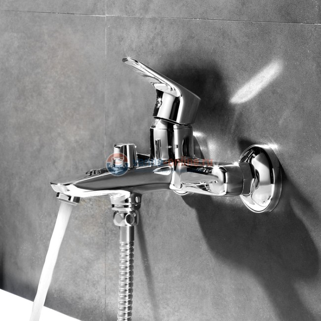 Смеситель Iddis Zodiac ZODSB02i02WA для ванны и душа, хром Смеситель Iddis Zodiac ZODSB02i02WA для ванны и душа, хром