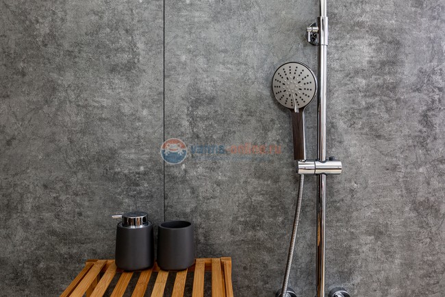 Душевая система Agger Thermo A2461100 с поворотным изливом, хром Душевая система Agger Thermo A2461100 с поворотным изливом, хром