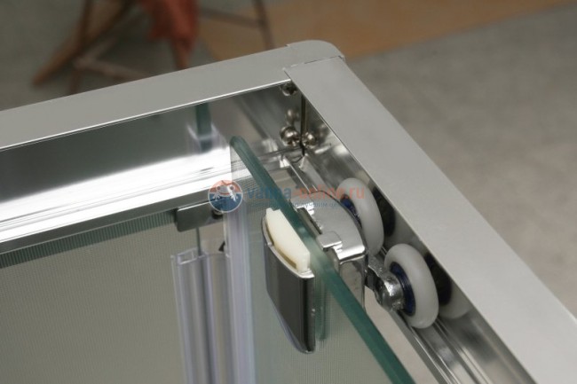 Душевой уголок BelBagno Uno UNO-AH-1-120/80-Cr, 120х80х185 см, стекло прозрачное/матовое