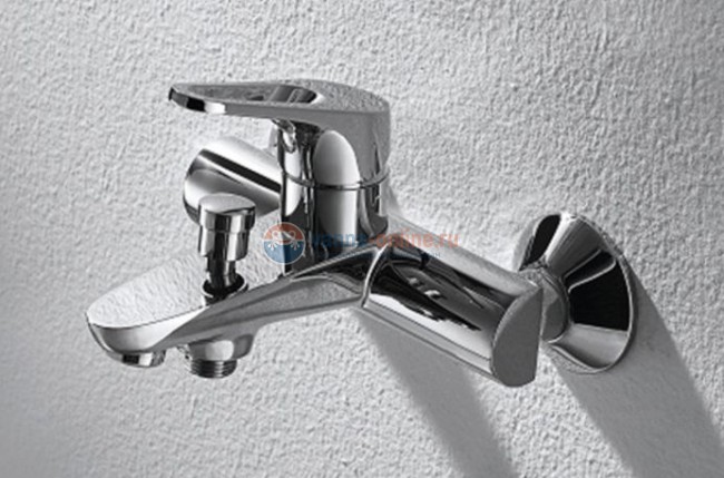 Смеситель Bravat Drop-D F648162C-01 для ванны и душа Смеситель Bravat Drop-D F648162C-01 для ванны и душа