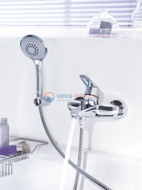 Смеситель Grohe Eurodisc Cosmopolitan 33395002 для ванны/душа, с гарнитуром в комплекте Смеситель Grohe Eurodisc Cosmopolitan 33395002 для ванны/душа, с гарнитуром в комплекте