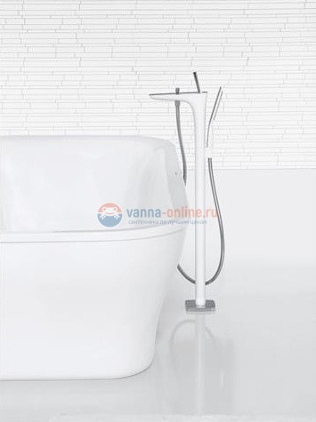 Смеситель Hansgrohe PuraVida 15473400 для ванны и душа, белый/хром Смеситель Hansgrohe PuraVida 15473400 для ванны и душа, белый/хром