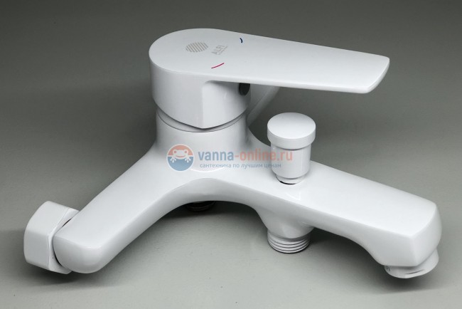 Смеситель Orange Loop M26-100W для ванны и душа, белый Смеситель Orange Loop M26-100W для ванны и душа, белый