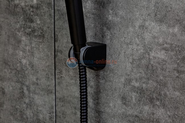 Смеситель Orange Aristo M19-300B для ванны с душевым гарнитуром, черный Смеситель Orange Aristo M19-300B для ванны с душевым гарнитуром, черный