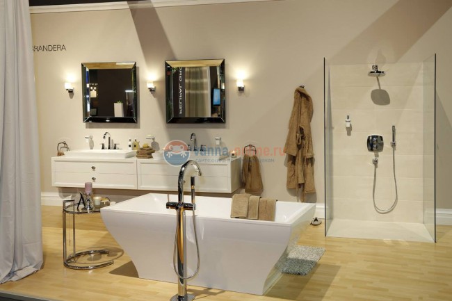 Верхний душ Grohe Rainshower Grandera 27974000, хром Верхний душ Grohe Rainshower Grandera 27974000, хром