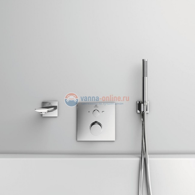 IDEALRAIN Держатель с подключением душевой лейки 1/2", кубический дизайн, металлический с пластиковым вкладышем, с обратным клапаном