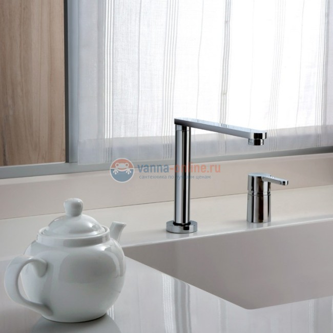 Смеситель для кухни Paini Arena складной с отдельным рычагом управления Смеситель для кухни Paini Arena складной с отдельным рычагом управления